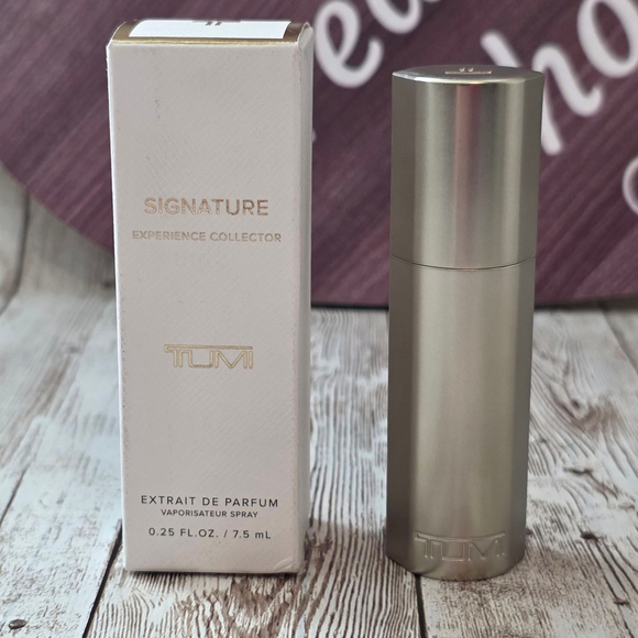 TUMI Signature Experience Collector 0.25 fl oz - Picture 1 of 4